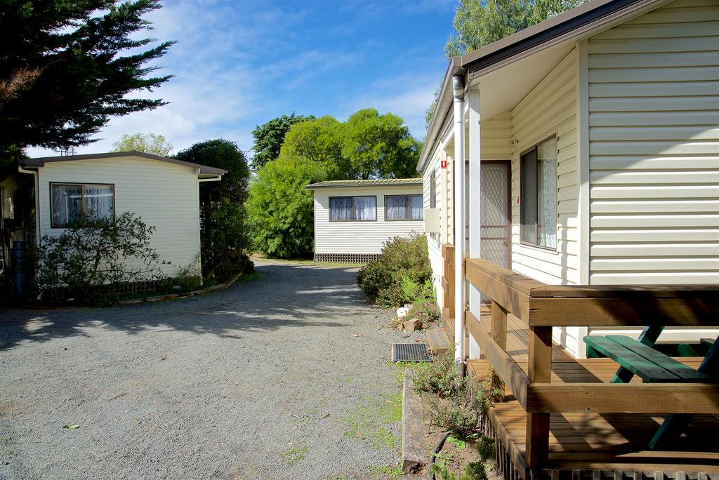 Triabunna Cabin & Caravan Park Екстер'єр фото