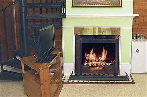 Triabunna Cabin & Caravan Park Екстер'єр фото